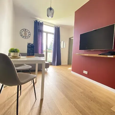 Home Sevrier 아파트 세브리에